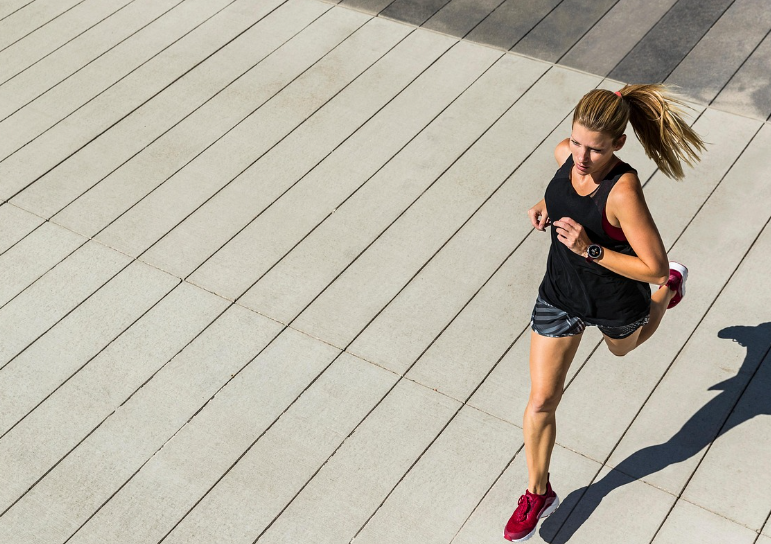 공복 달리기 하는 사람
