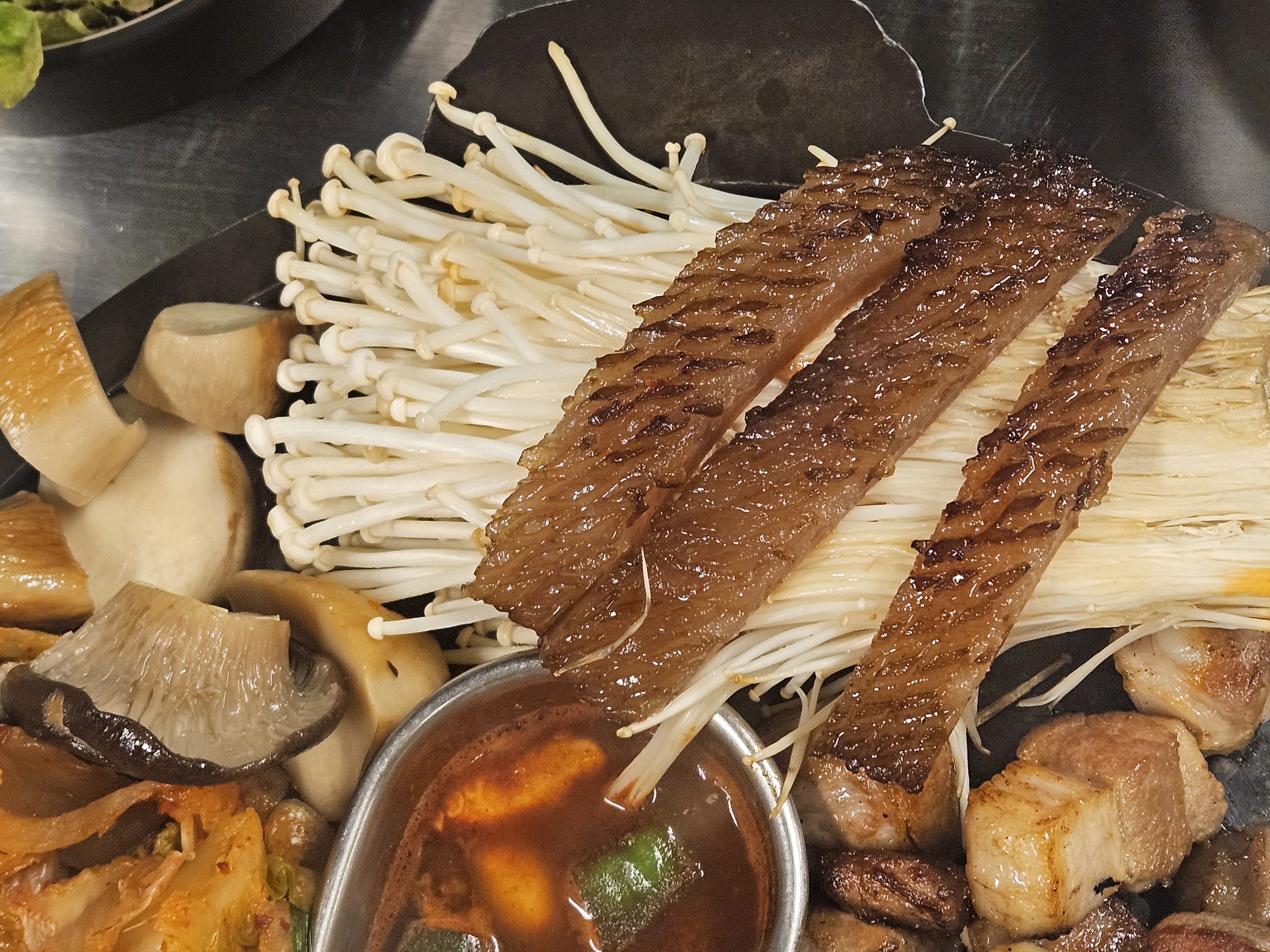 돼봉 삼겹살 돼지 껍데기