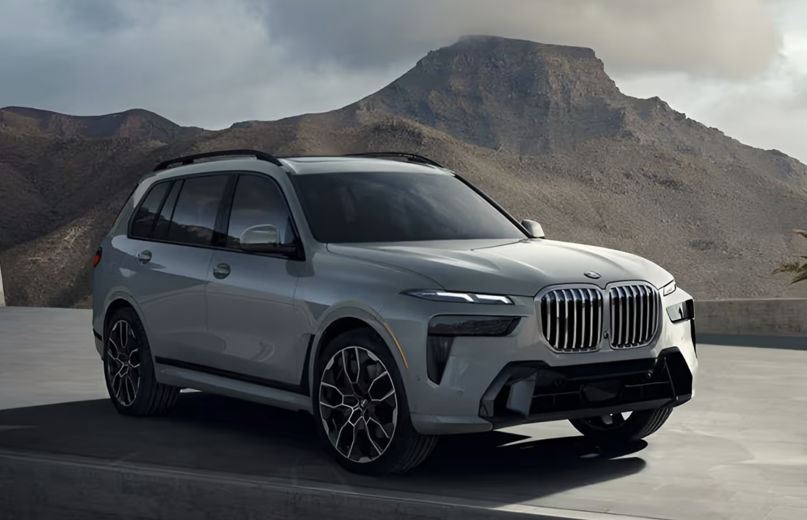 2025 BMW X7 관련 사진