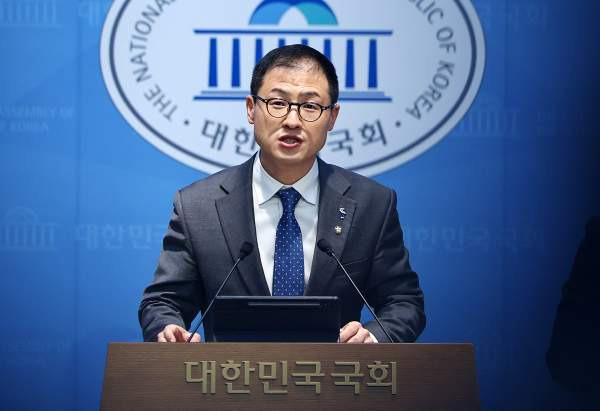 김상욱 대부업체 사내이사 겸직 논란