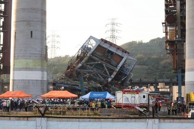 매몰현장 (출처: 연합뉴스)
