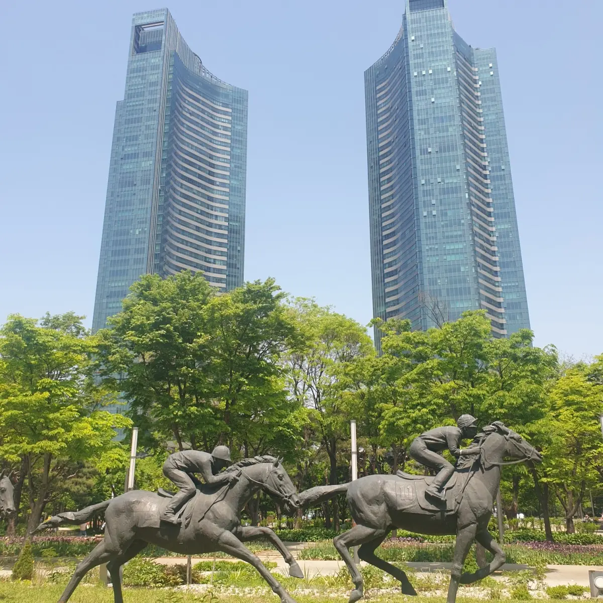 성동구-성수동-서울숲-아크로서울포레스트