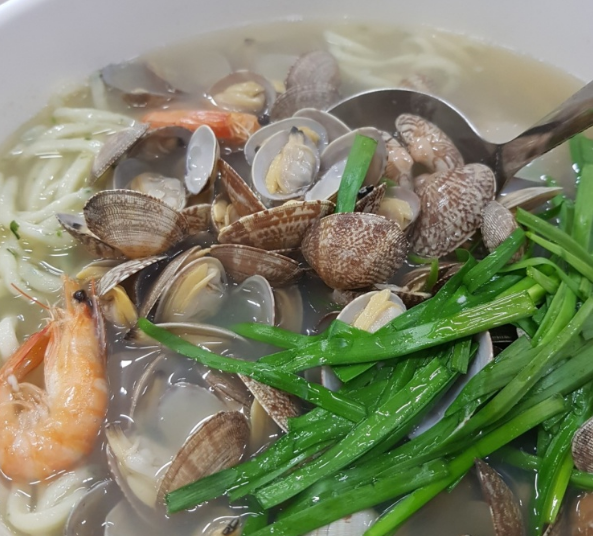 맛집부추해물칼국수