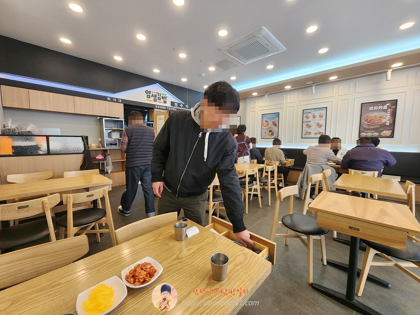 얌샘김밥 서판교점