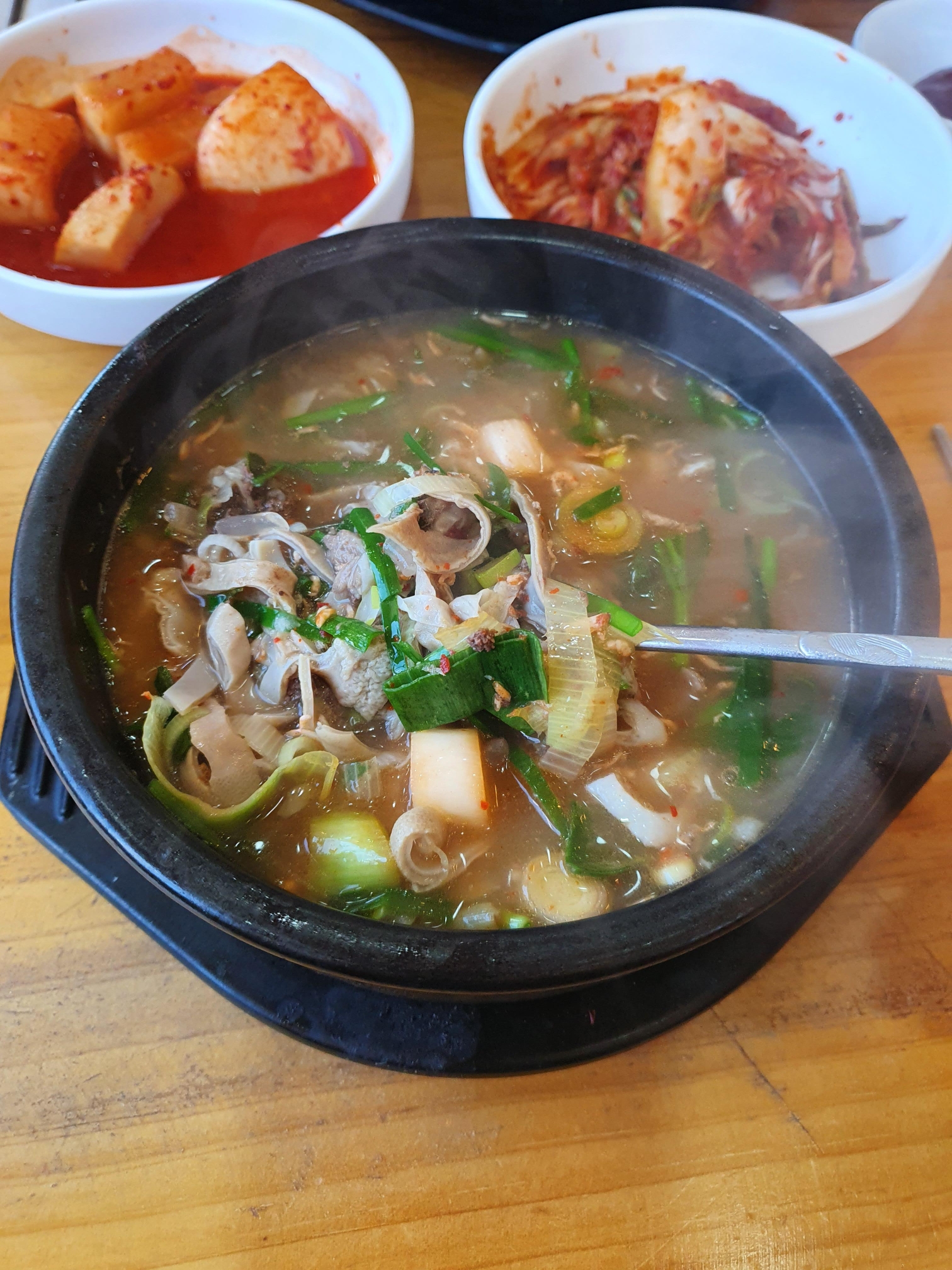 뜨끈하게 천복순대국밥 한숟가락 하실래요?