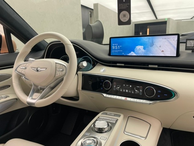 2024 gv70 실내 사진