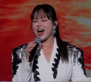 &#39;꽃&#39; 송가인 정미애 홍자