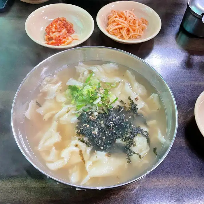 생생 정보마당 망원 시장 3500원 칼국수 콩나물비빔밥 맛집