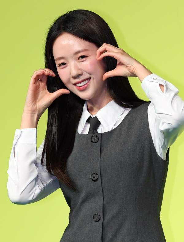 지예은 나이 프로필 총정리｜학력&middot;고향&middot;키&middot;SNL 코리아&middot;런닝맨&middot;바타 결혼&middot;첫 만남