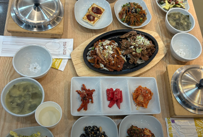 다온 불백 정식 사진