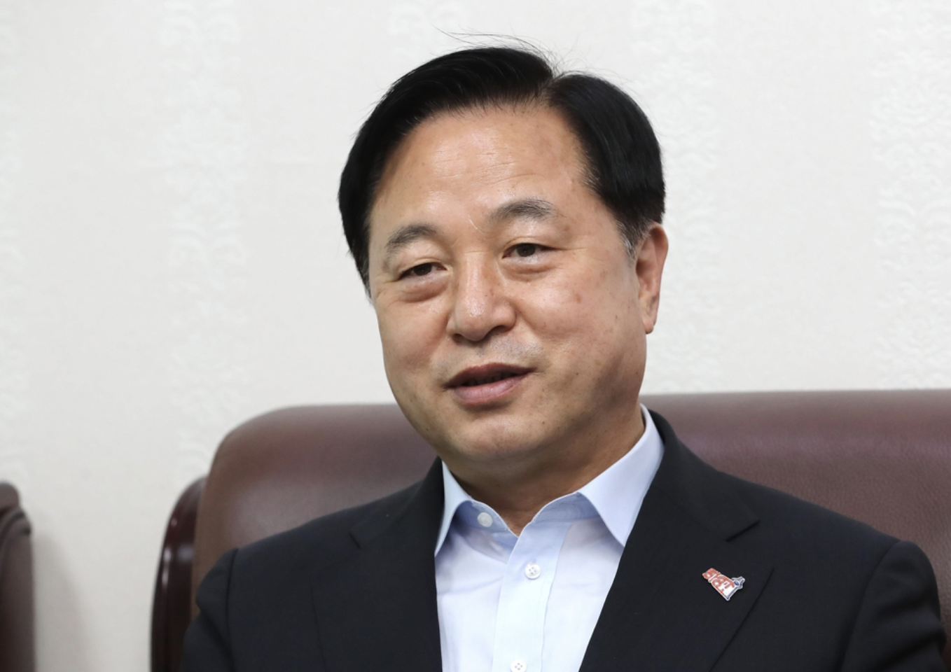 김두관 여담