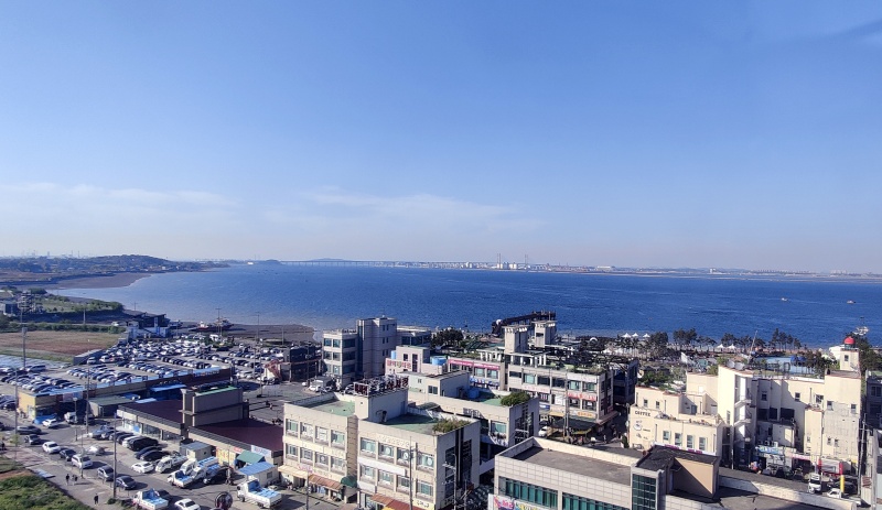 대관람차에서 보는 바다 지평선