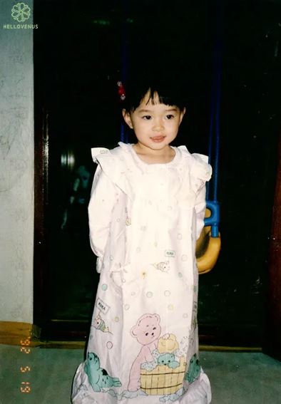 어린시절 권나라