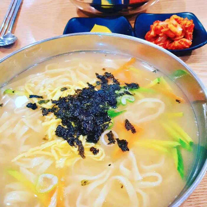 생방송투데이 이천 관고 전통 시장 잔치국수 칼국수 맛집