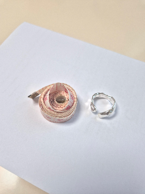 집에서 1분 만에! 종이와 줄자로 정확한 반지 호수 &amp; 팔찌 사이즈 재는 법