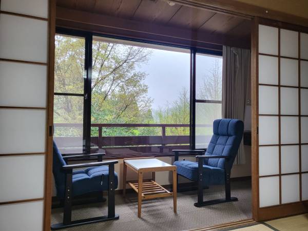 히수이노야도-레이메이-다다미방-테라스