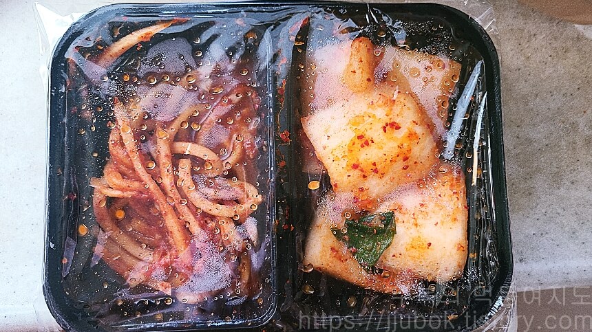 청와옥-포장순대국-김치-깍두기