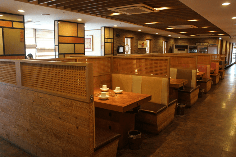 서울 한정식 맛집 "색동저고리" 내부사진