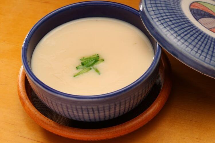 계란찜과 같은 부드럽고 단백질 공급에 효과적인 음식