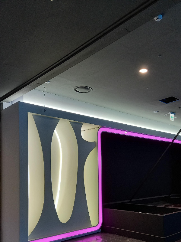 조명위한목수작업