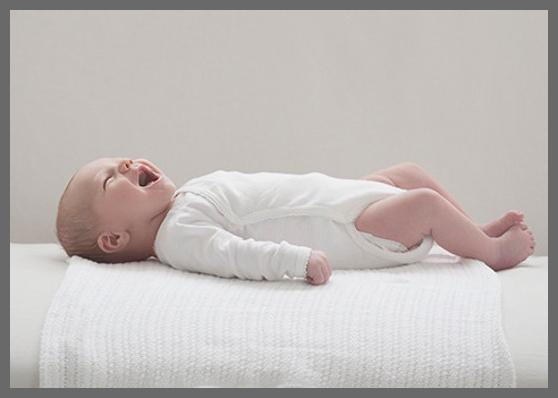 신생아 배앓이 증상 원인