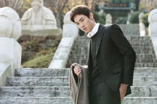 김재현 역(유연석)