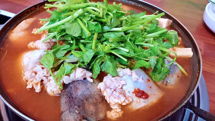 화성 반월 식당 신영통명품생태 25년 전통 생태찌개 맛집 추천