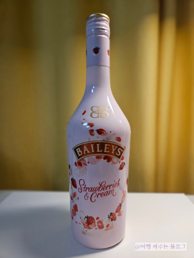 #Baileys strawberries&cream #베일리스 스트로베리앤크림 #파타야여행쇼핑 #방콕면세점술 #방콕면세점쇼핑