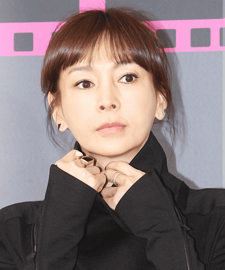 배우-황신혜