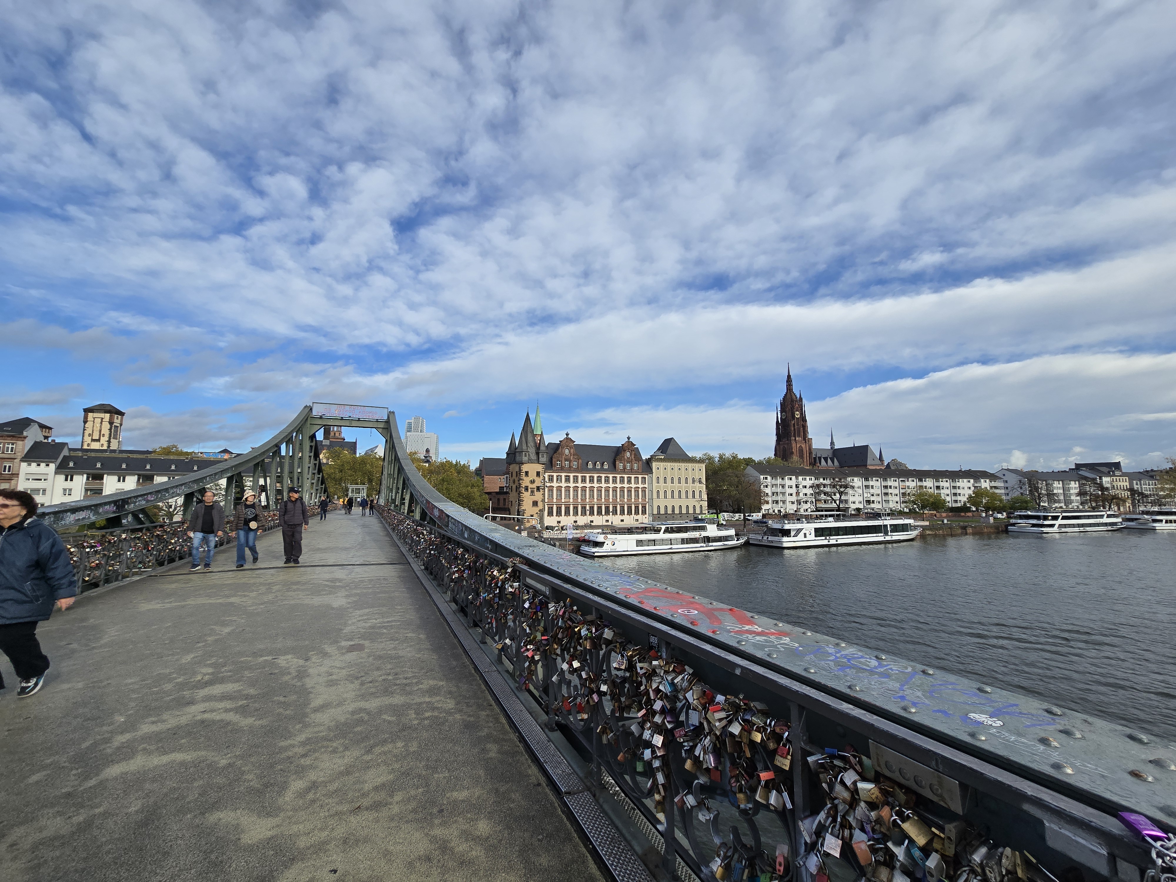 프랑크푸르트 아이젤너 다리