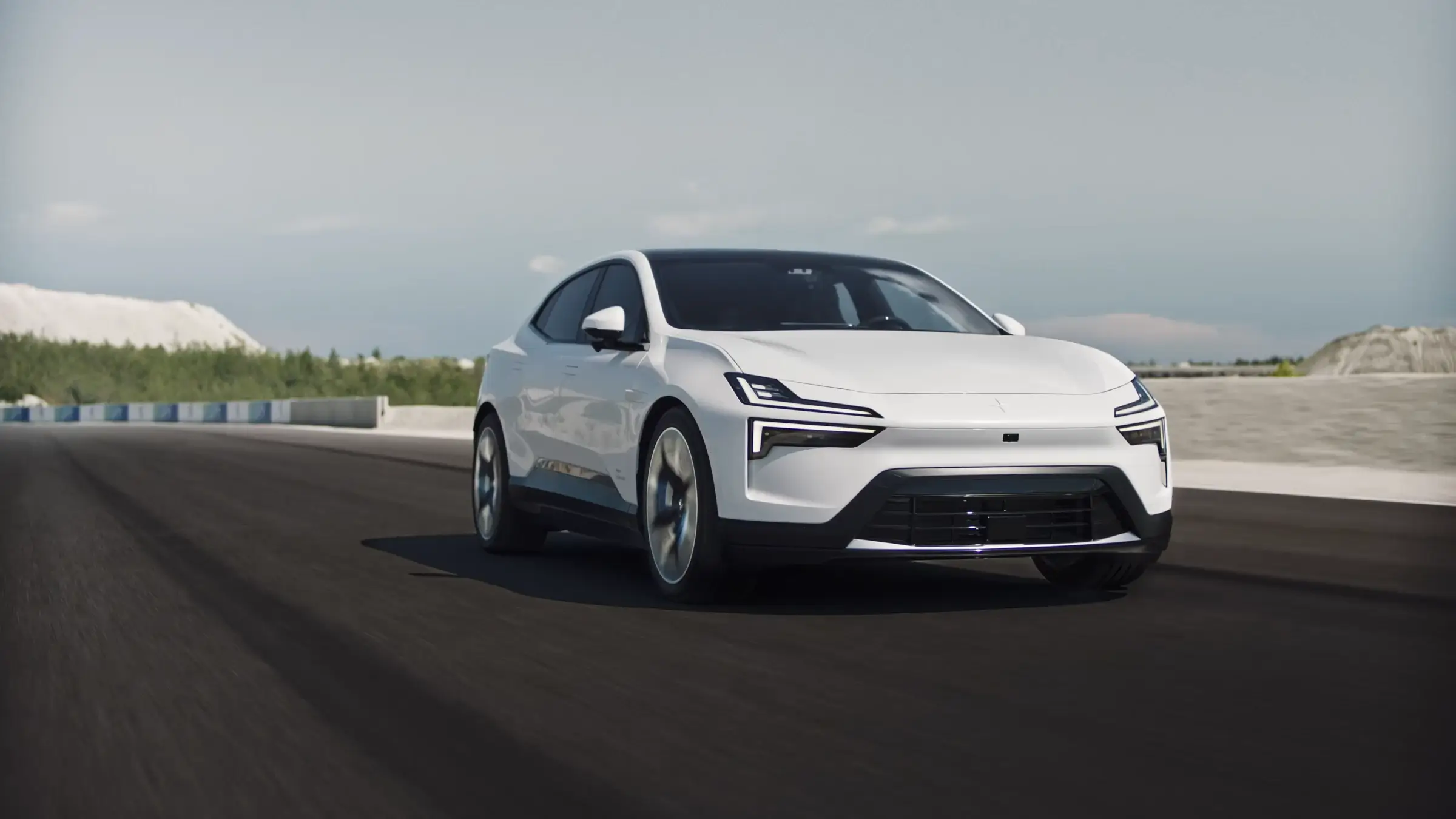 폴스타4 이미지 정면