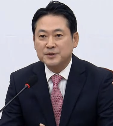장동혁 국회의원 프로필 장동혁 아파트 4채 논란 지지율 부인 종교 한동훈 