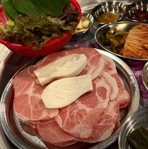 생방송 투데이 외국인의 밥상 냉동 삼겹살 한 상 서울 서대문구 보성집