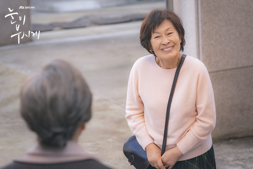김민자와 김혜자 자매설이 퍼진 배경 관련 이미지