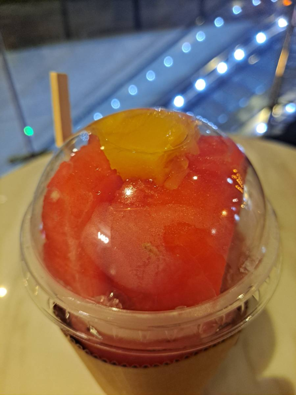 땡모빤 음료 위 토핑