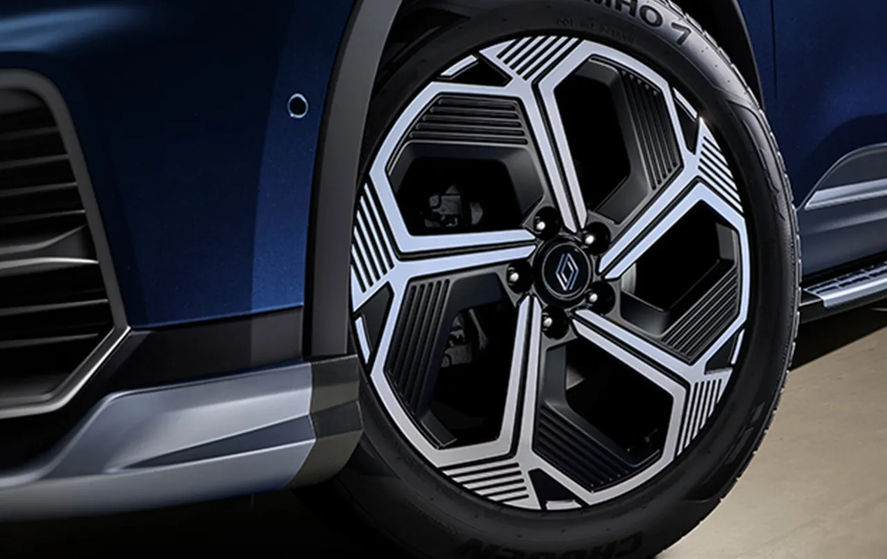 2025 QM6 차량 정보 이미지