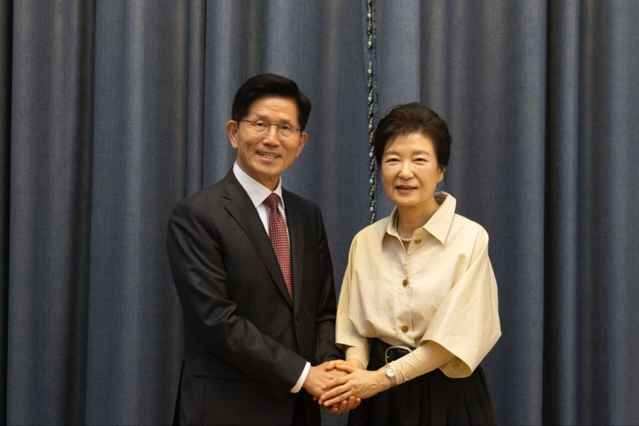 박근혜 전 대통령의 깜짝 등판 김문수 지지 선언