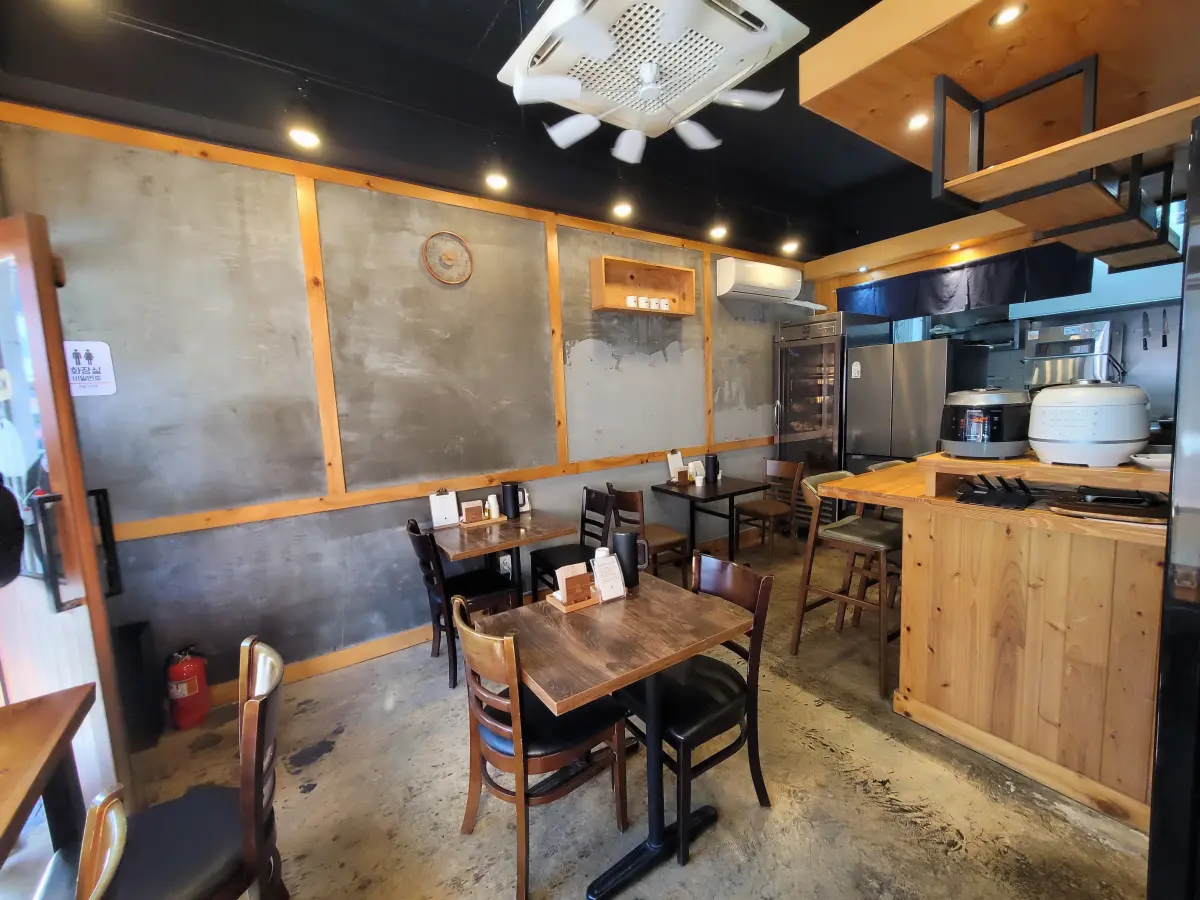 일산-백석동-돈까스-맛집-카츠오젠-매장-인테리어-분위기-가벼운-일식집-느낌