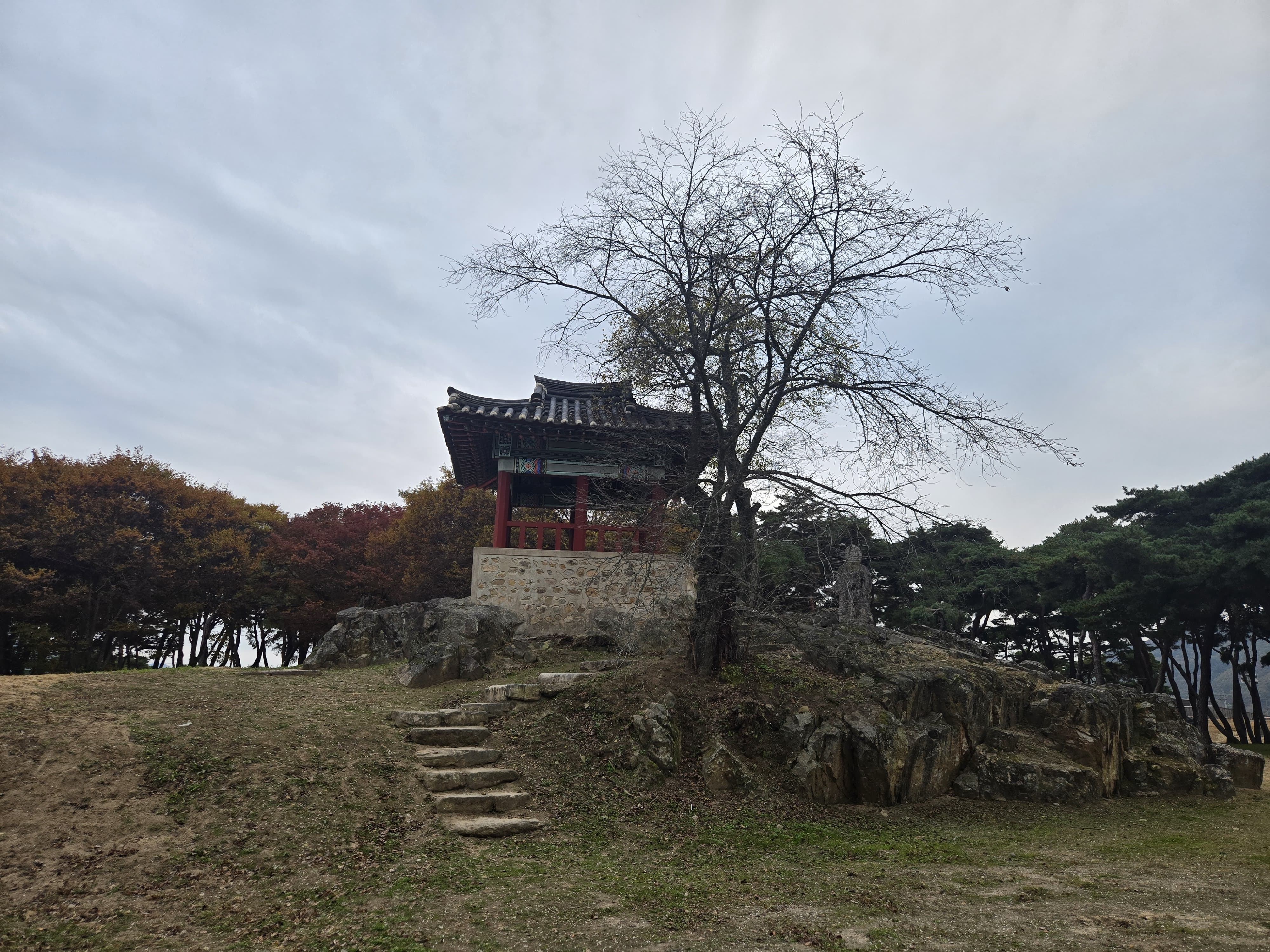 송호공원과 정자 풍경