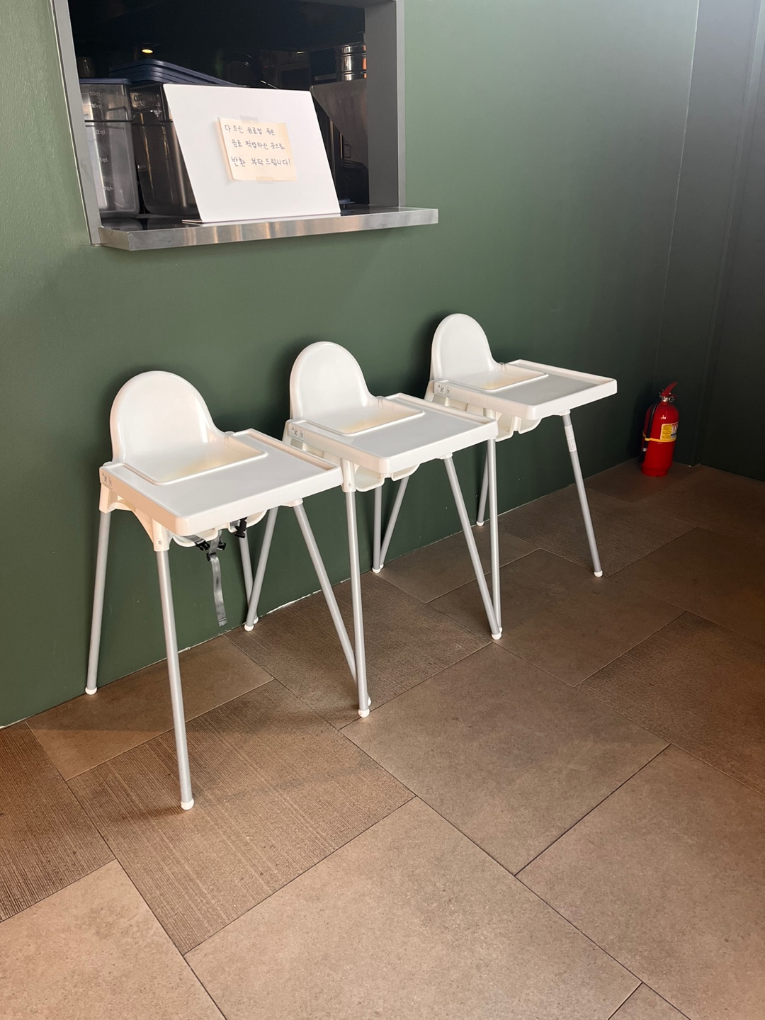 용인 대형 야외정원 베이커리 카페 '언톨드'