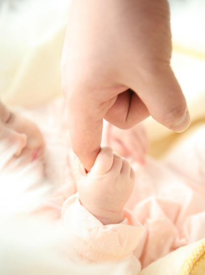 신생아 애착 형성 방법: 스킨십, 눈맞춤, 말 걸기의 힘