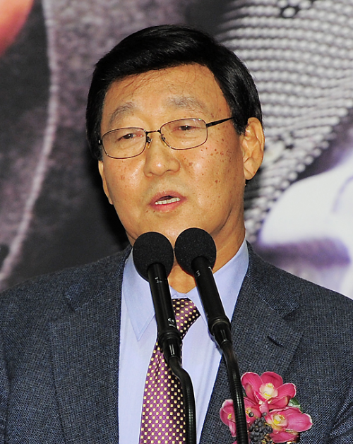 김동건 고향