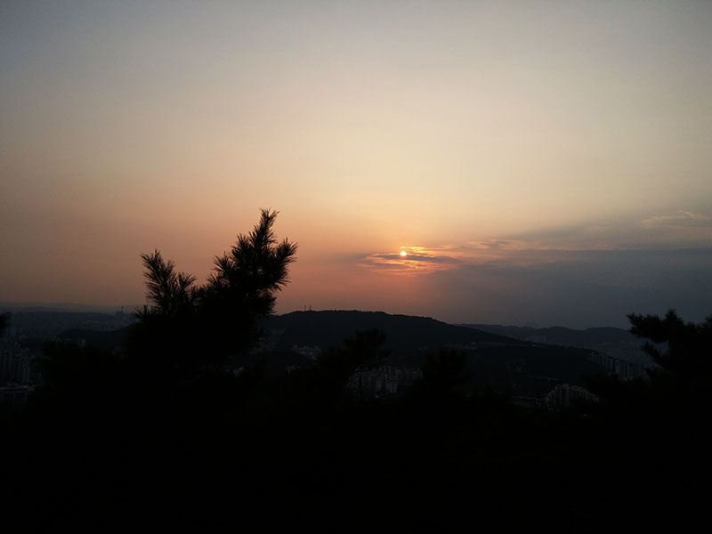 서쪽하늘 석양(Evening Sun)이 아름다운 인왕산(Inwangsan)