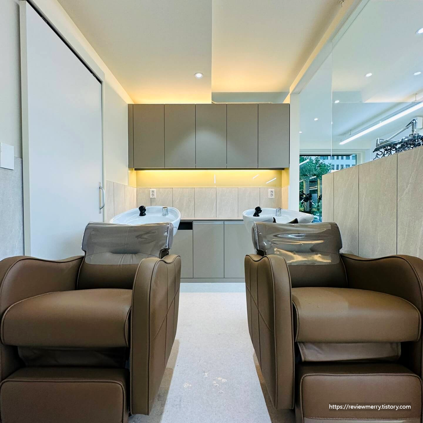 샴푸실 의자 사진