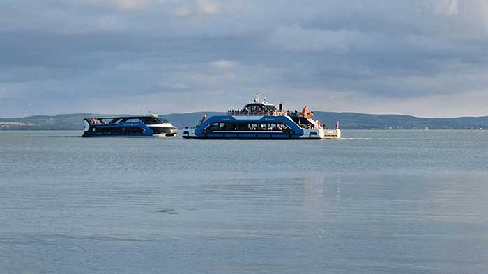 수면비행 선박 이미지