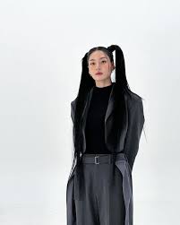모니카 임신 후 스타일 변화