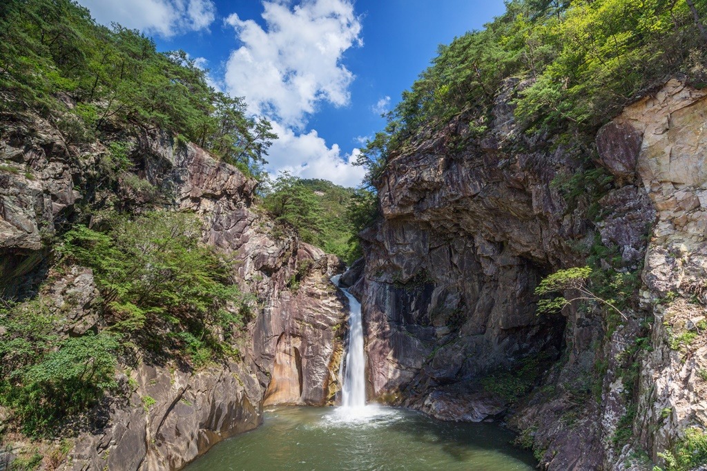 철원 삼부연폭포