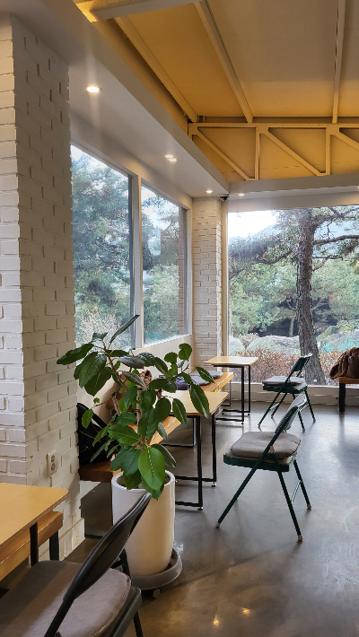 고기리카페 창문뷰