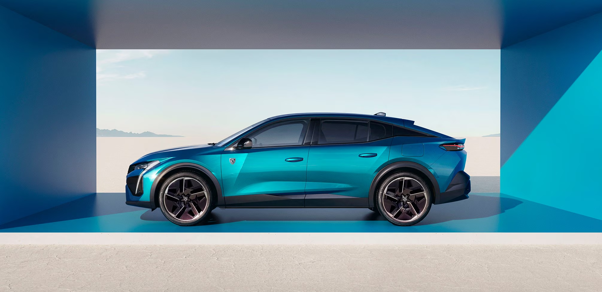 푸조 408, 쉐보레 트랙스와 크로스오버 시장 경쟁