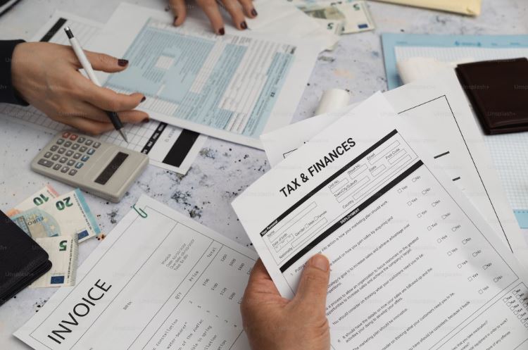 세금 서류 사진